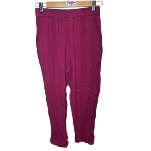 Globe Trotter women’s rayon crinkle pants Berry pull on medium hippie wear